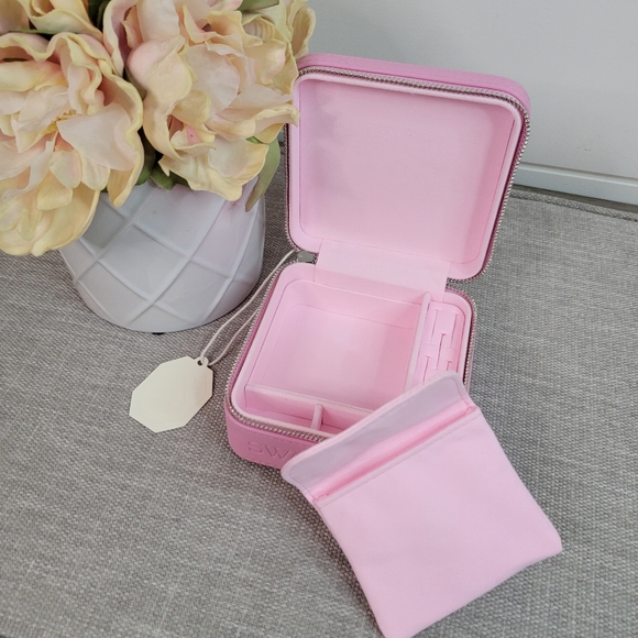 Swarovski Iconic Swan COG Pink Zip Travel Jewelry Box - Picture 9 of 13